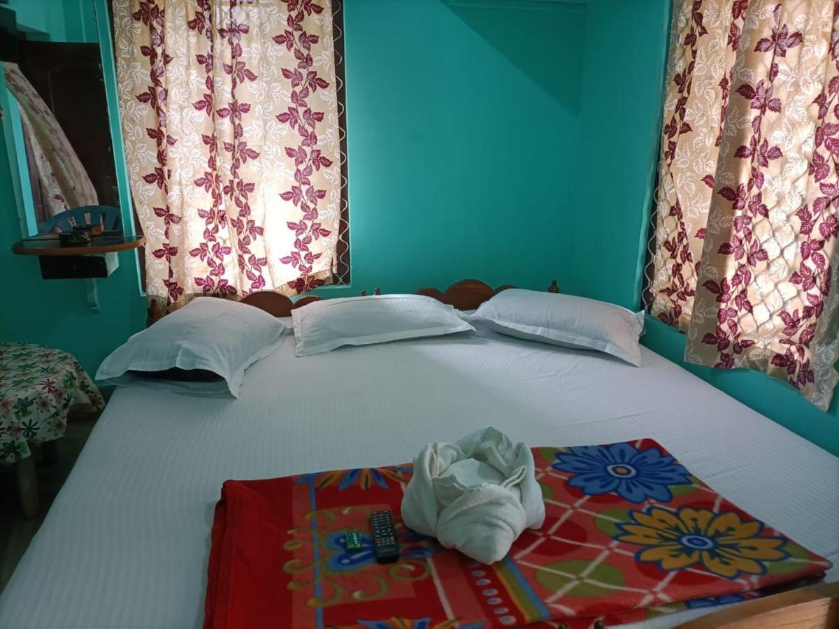 Hotel Radha Krishna 푸리 외부 사진