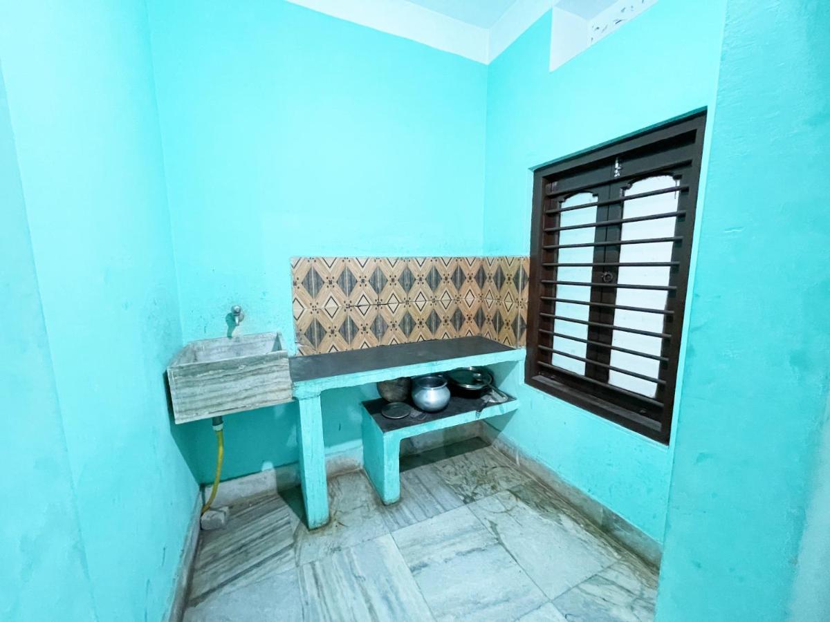 Hotel Radha Krishna 푸리 외부 사진