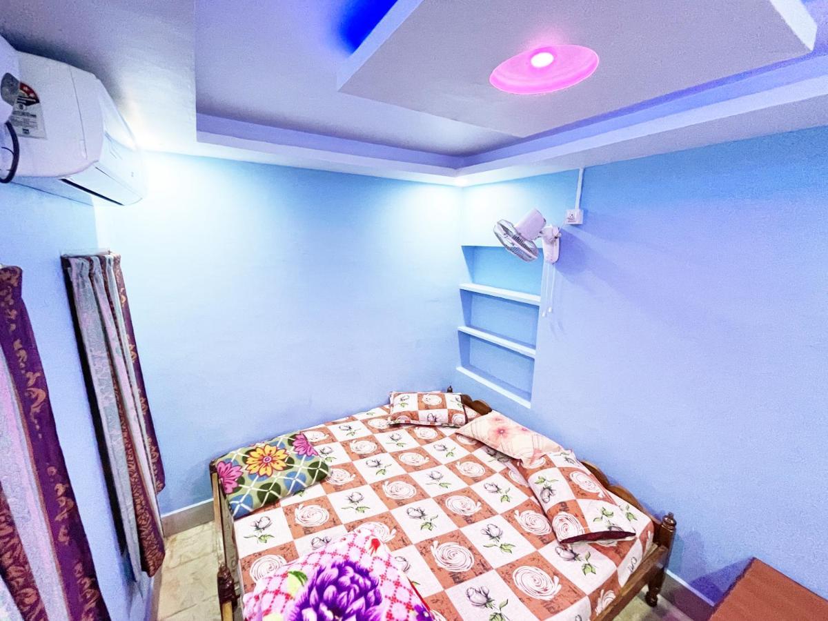Hotel Radha Krishna 푸리 외부 사진