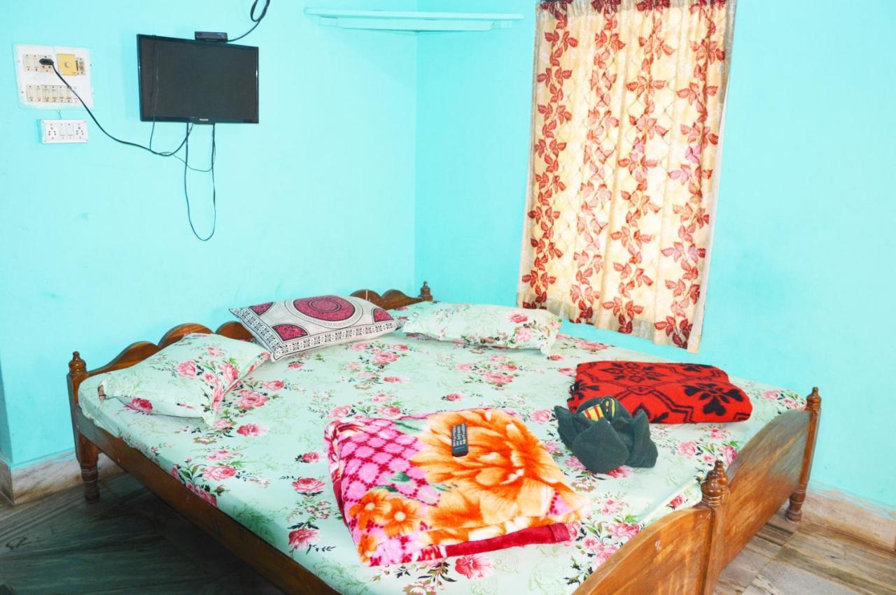 Hotel Radha Krishna 푸리 외부 사진
