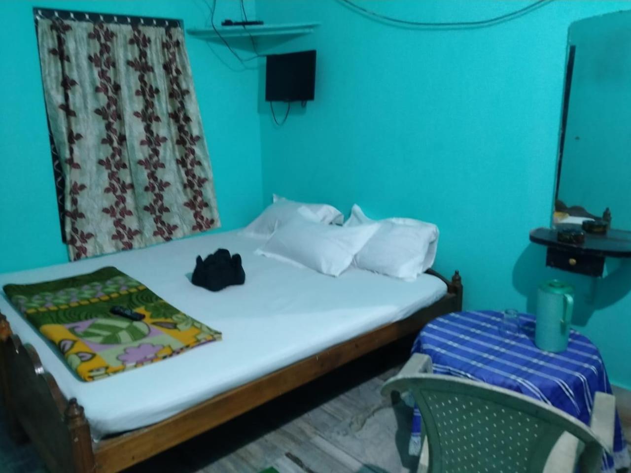 Hotel Radha Krishna 푸리 외부 사진