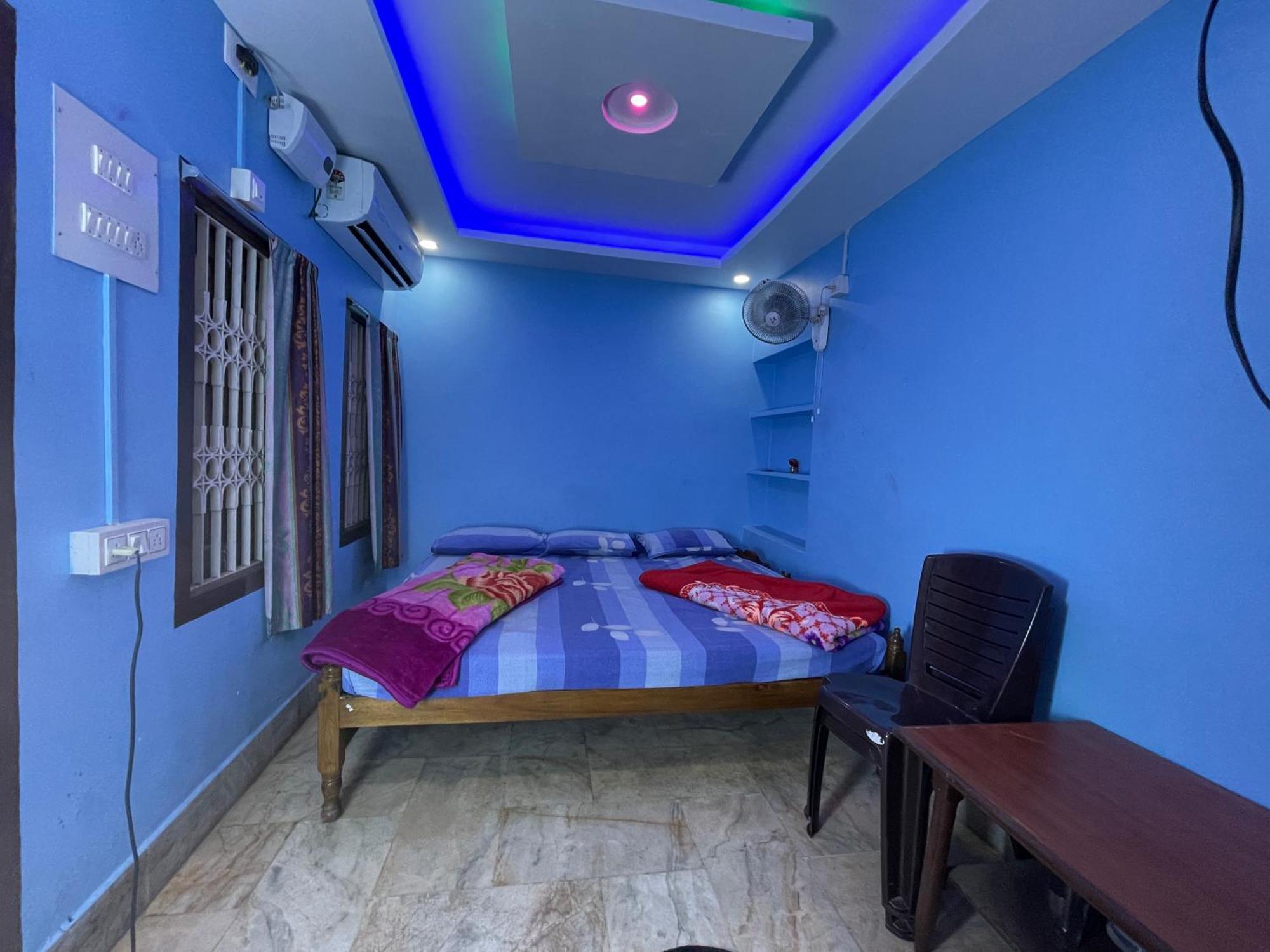 Hotel Radha Krishna 푸리 외부 사진