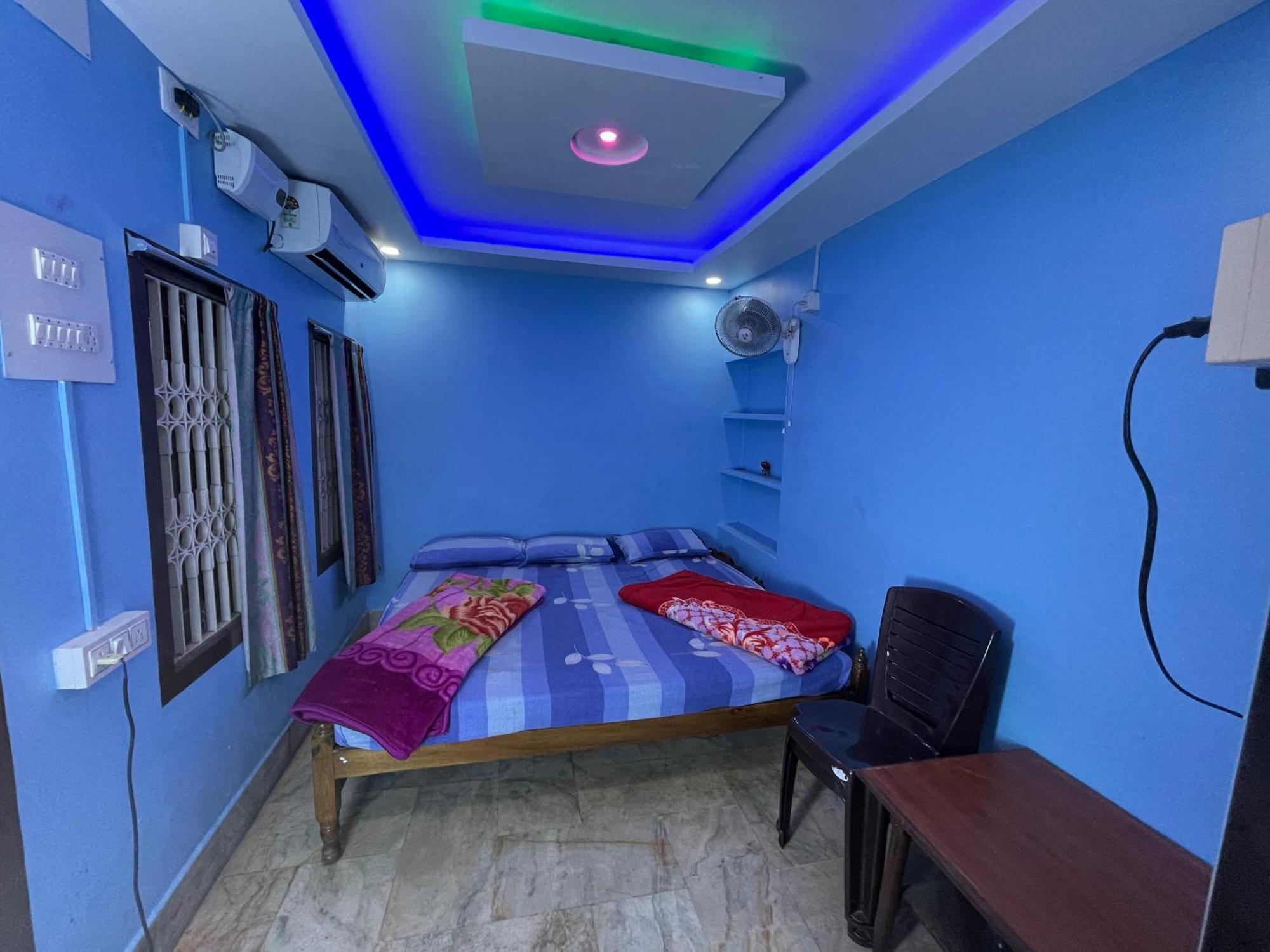 Hotel Radha Krishna 푸리 외부 사진