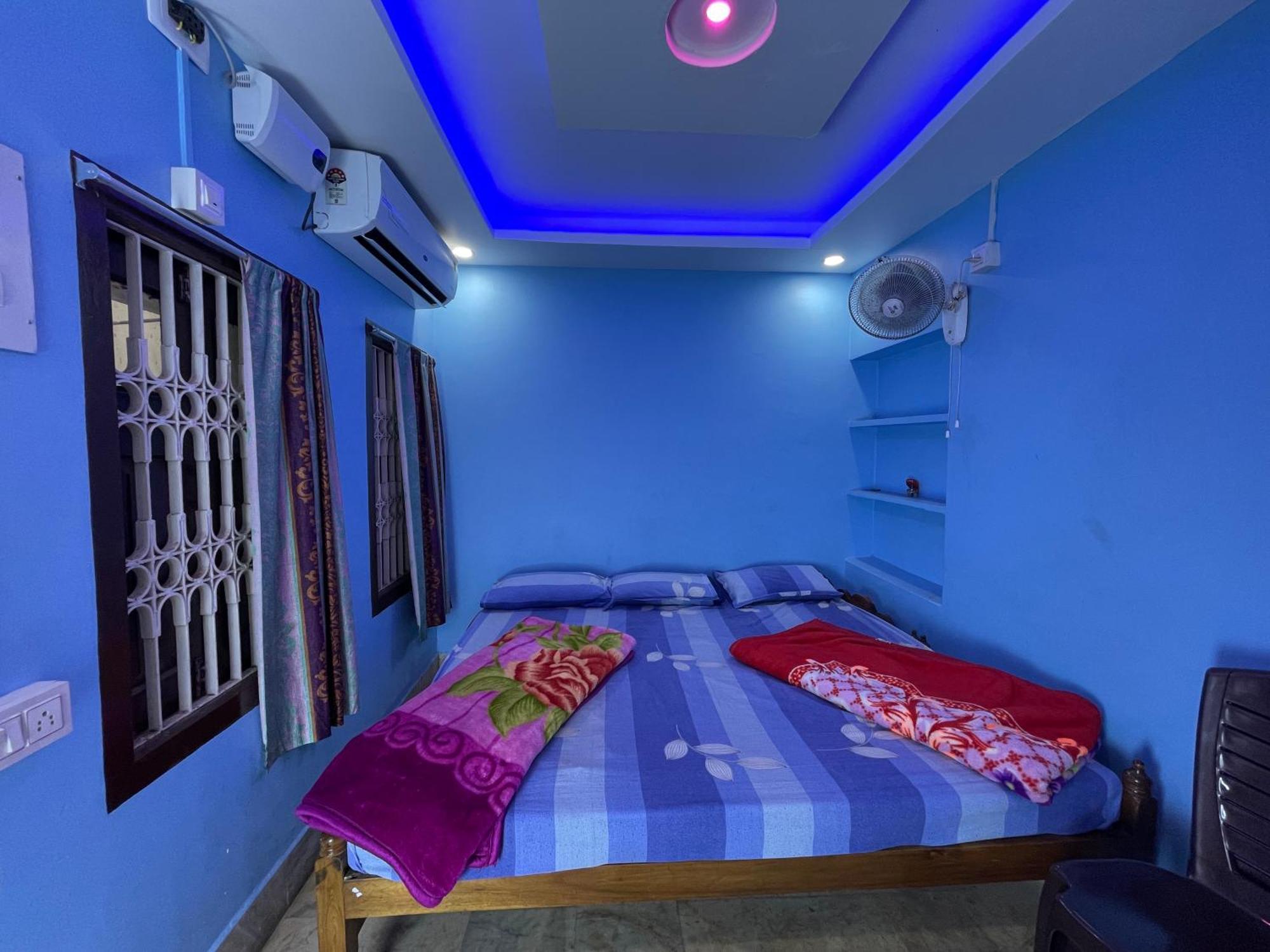 Hotel Radha Krishna 푸리 외부 사진