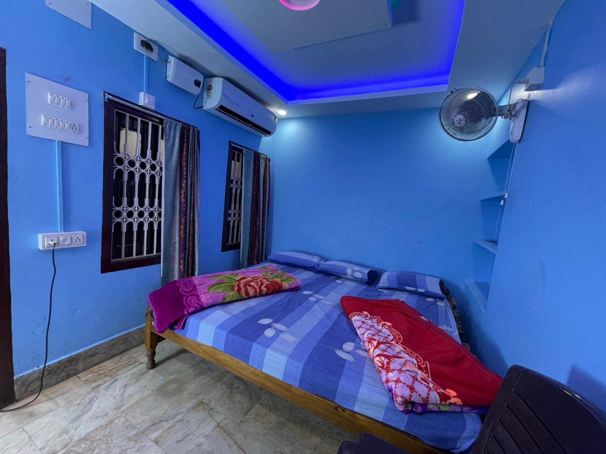 Hotel Radha Krishna 푸리 외부 사진